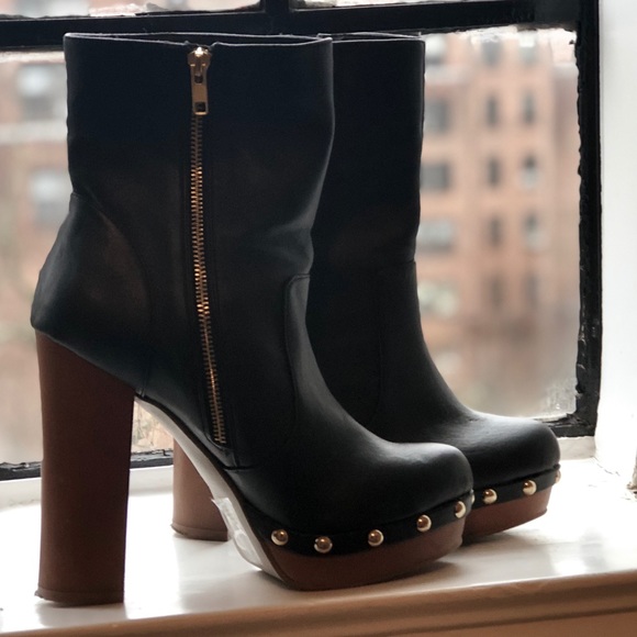 Black Chunky Disco Bootie - Picture 2 of 8